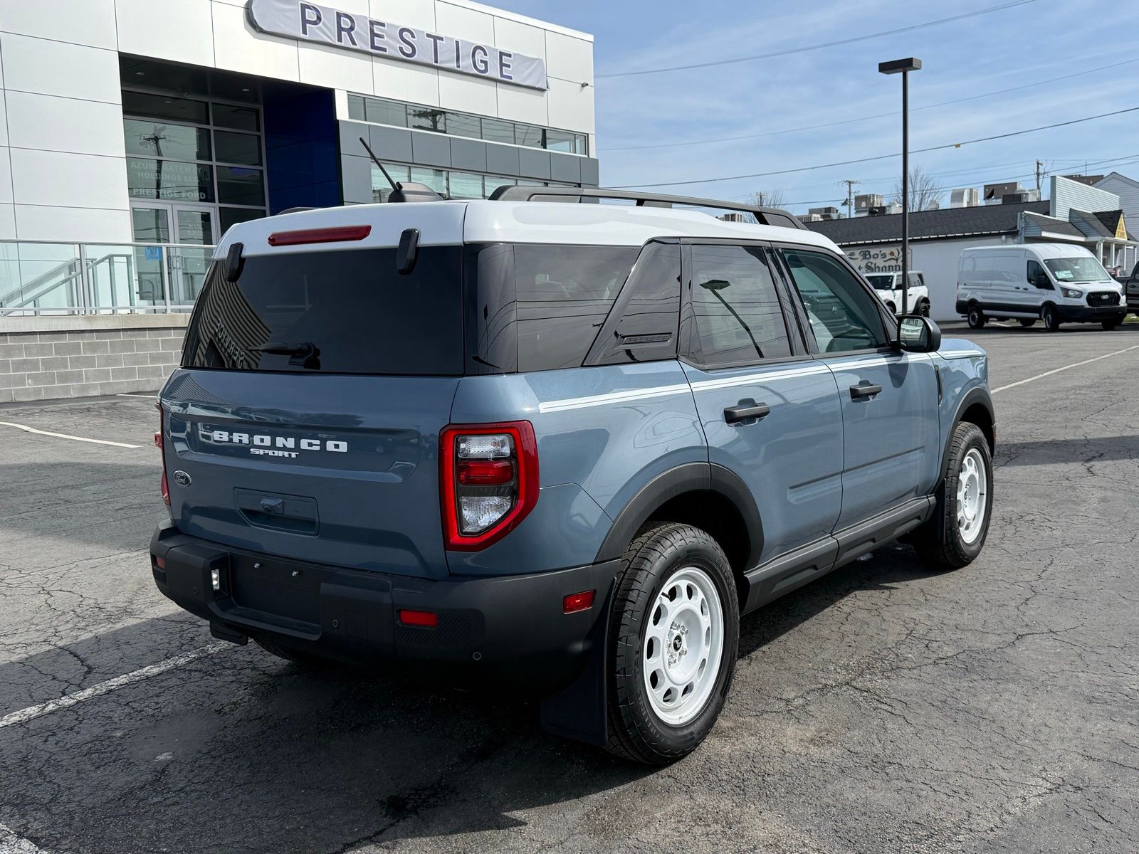 View vehicle photo 6