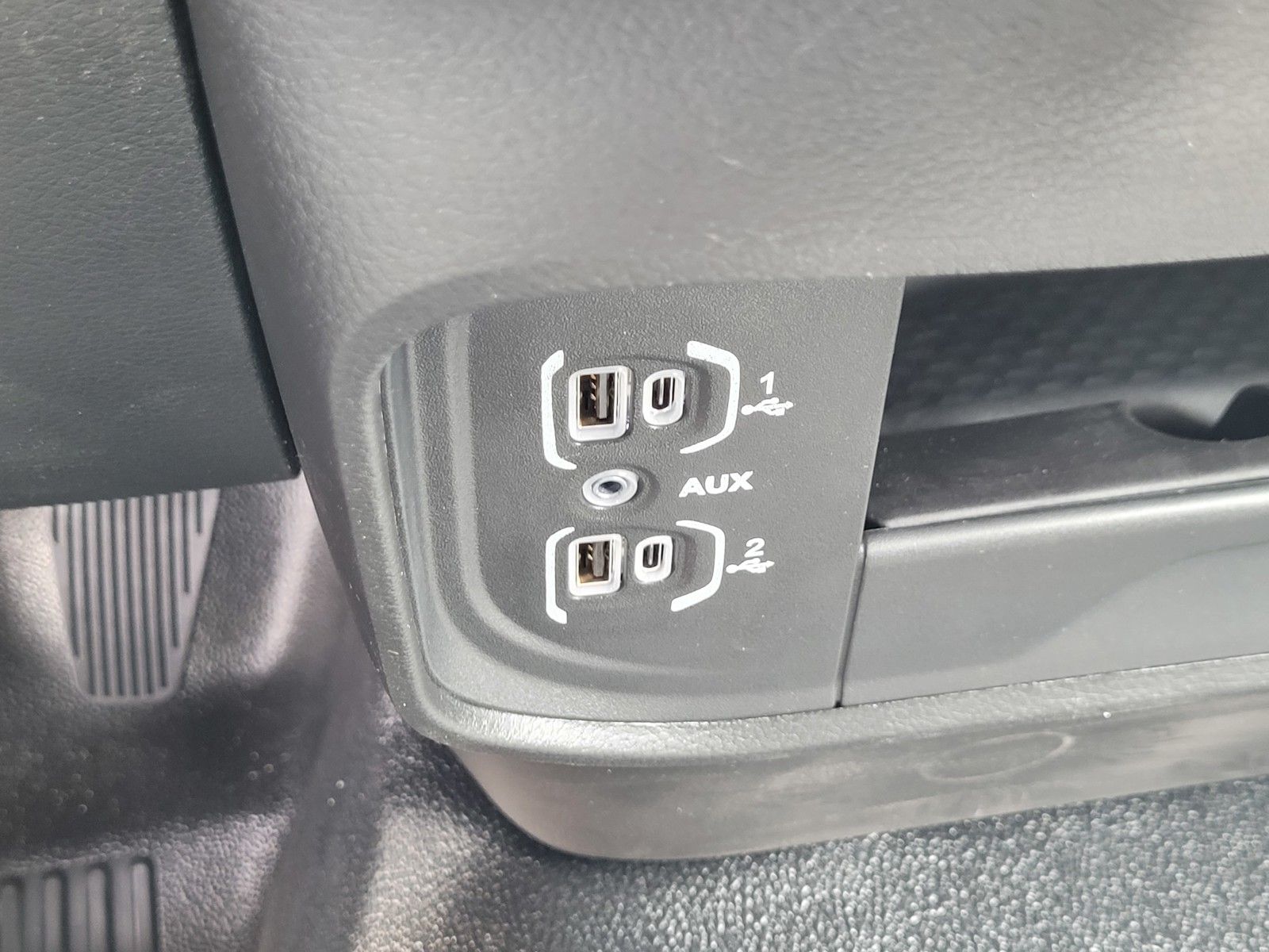 New 2026 White Ram Tradesman image 15