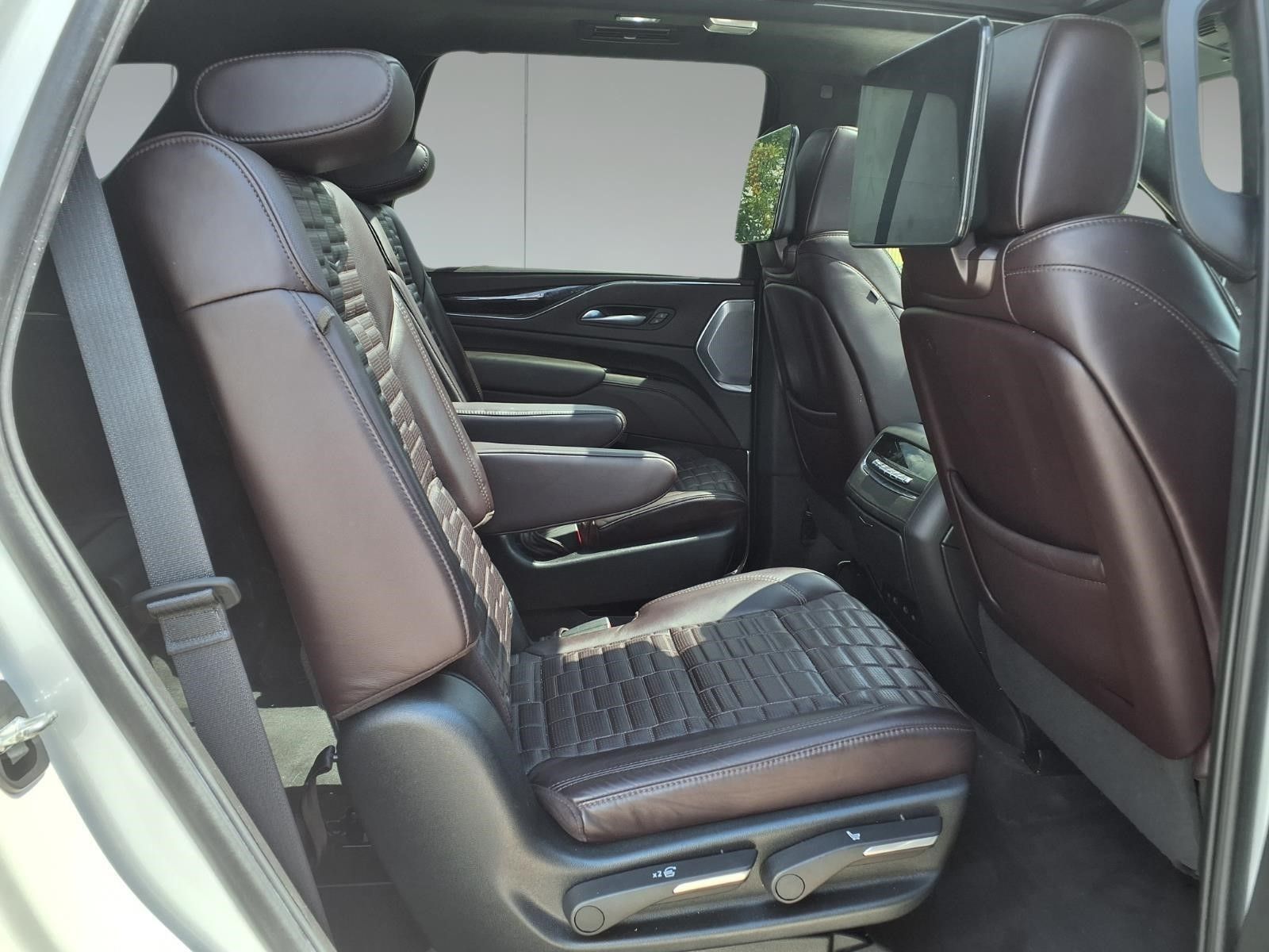 2023 Cadillac Escalade Premium Luxury Platinum White at Bayway Cadillac Southwest