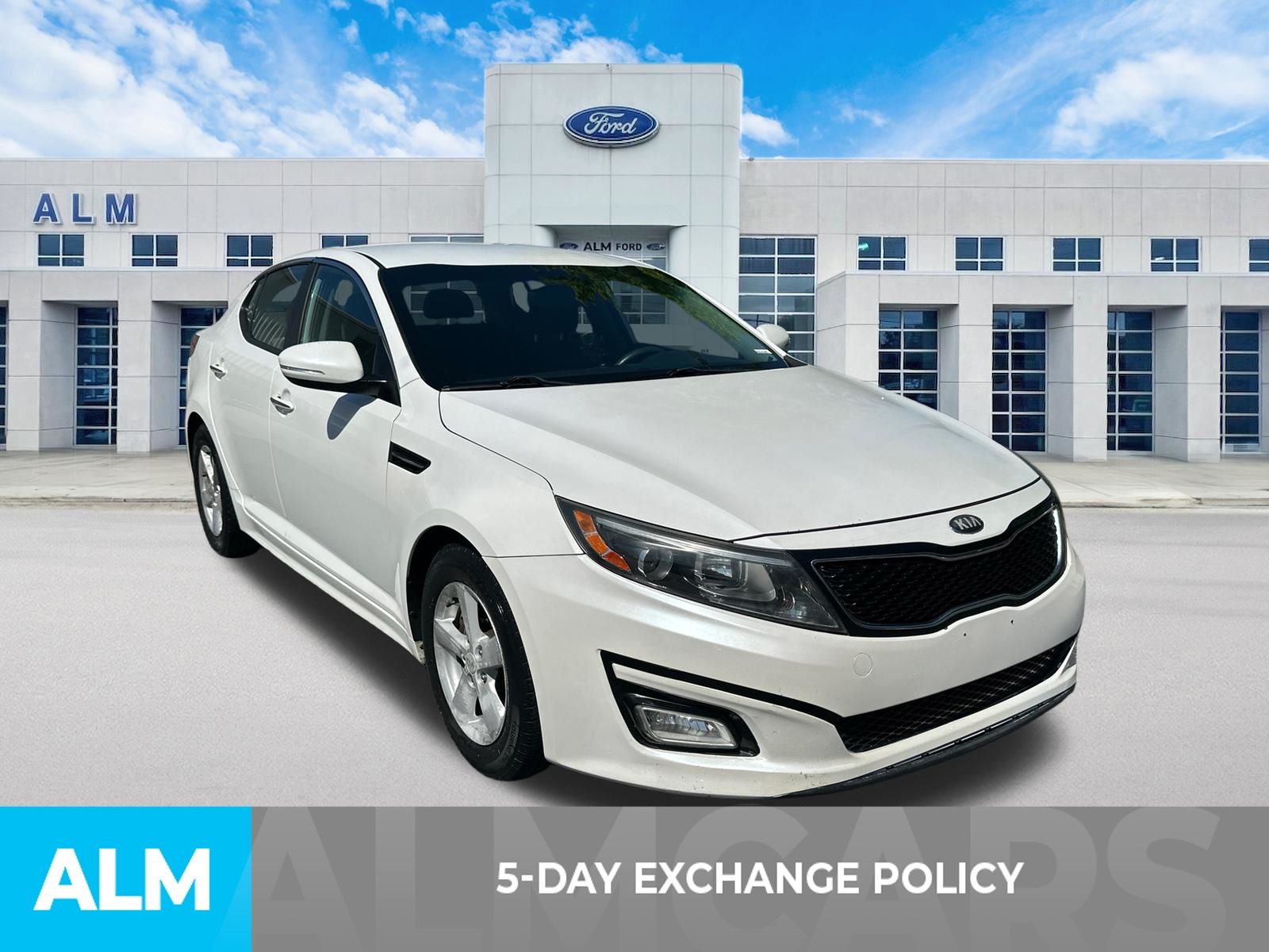 Used 2015 White Kia LX image 3