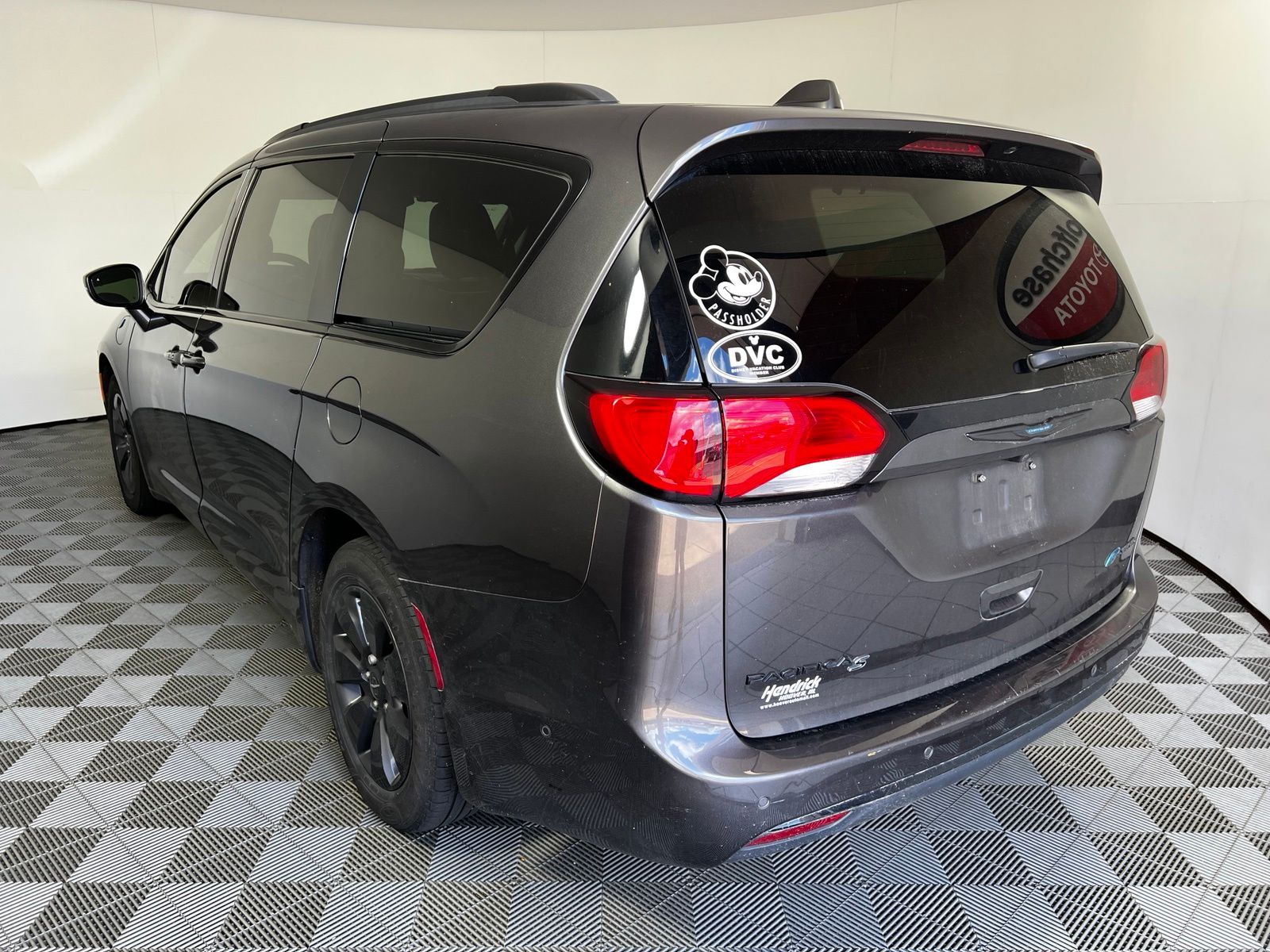 Thumbnail: 2019 Chrysler Pacifica - 7