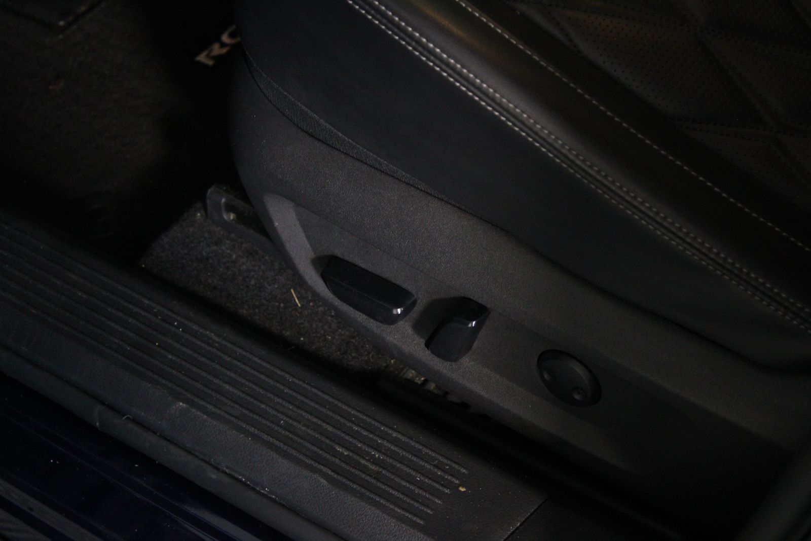 Used 2026 Blue Nissan Platinum image 16