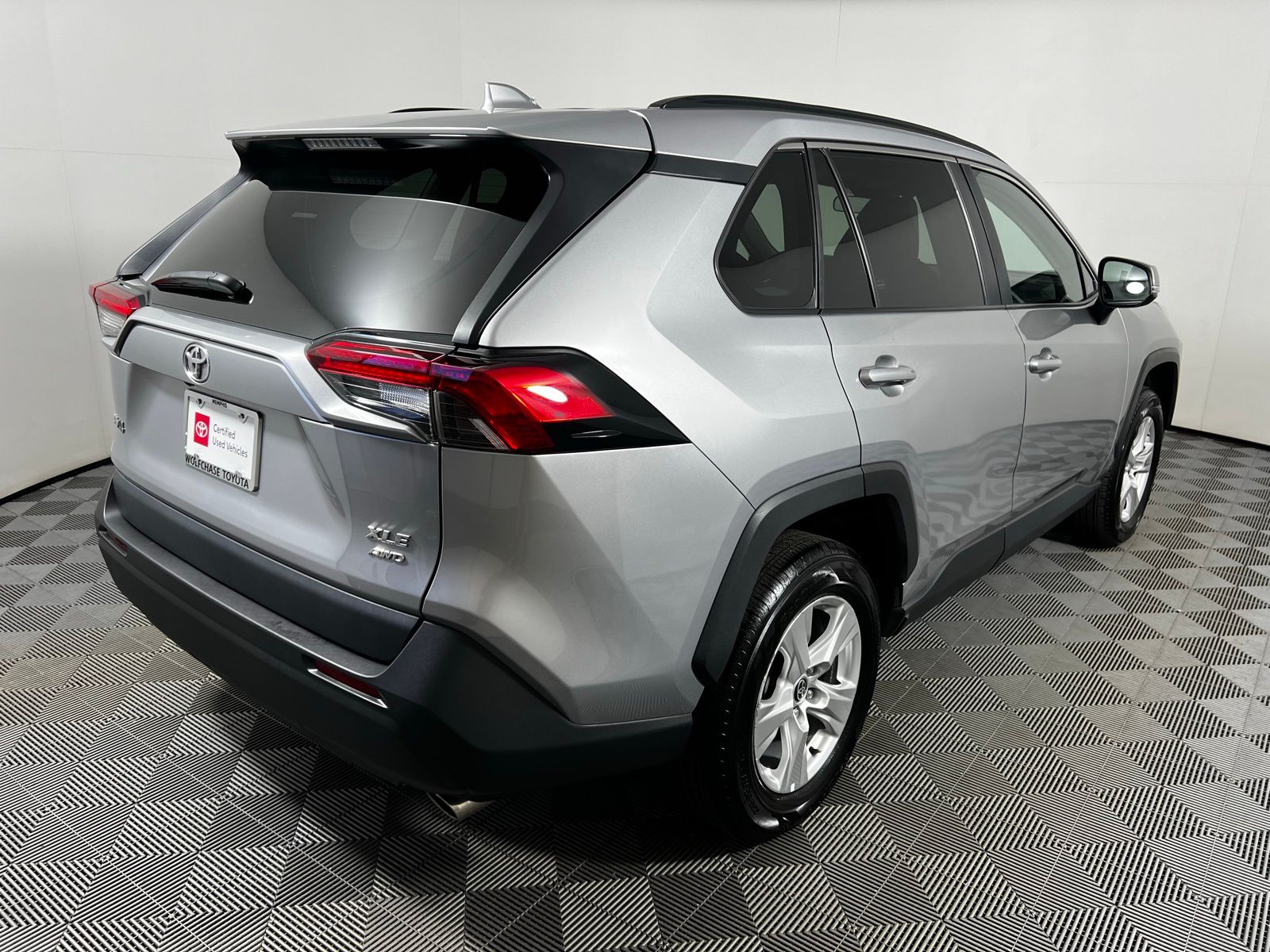 2021 Toyota RAV4 XLE 5