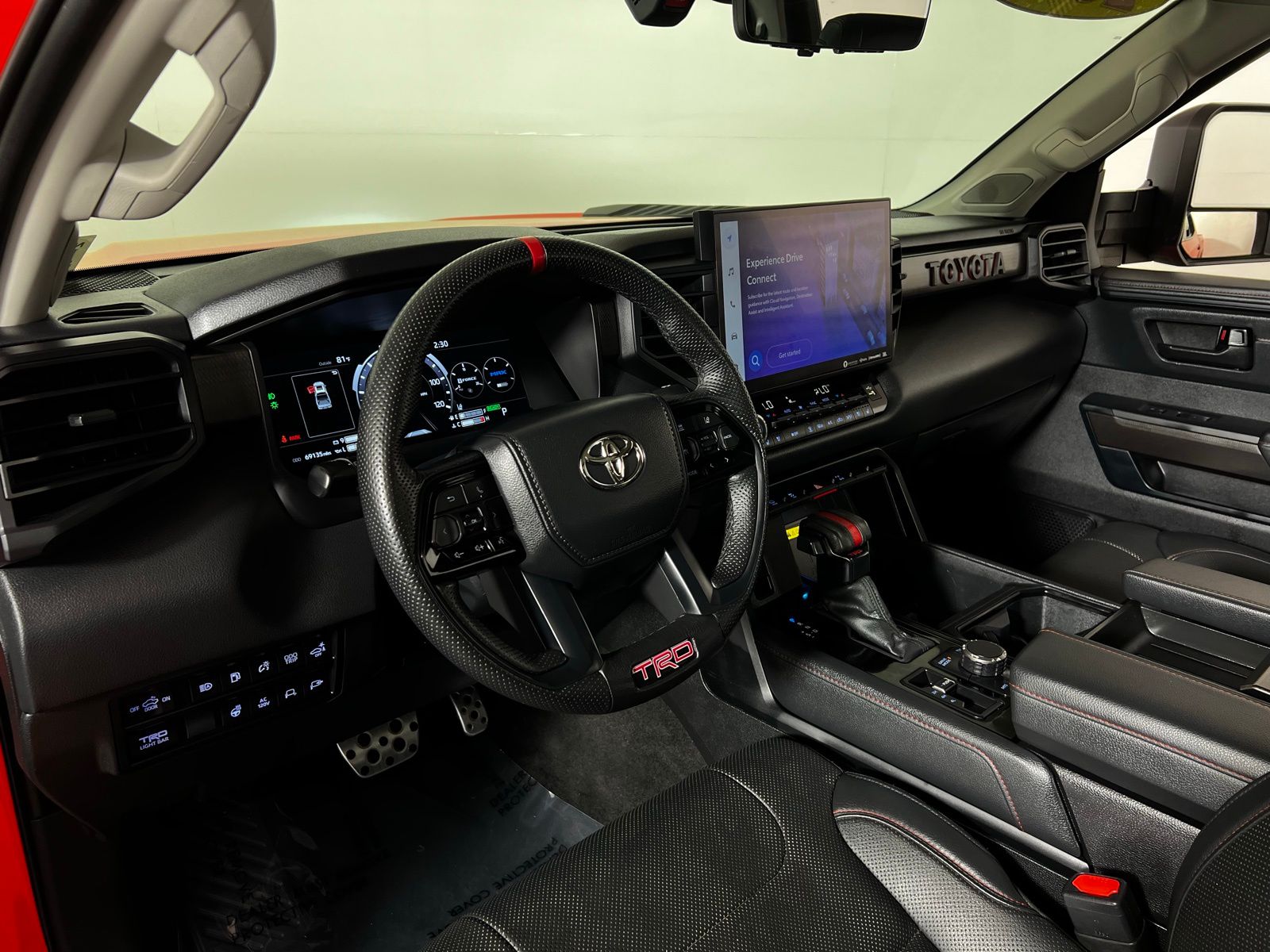 Thumbnail: 2022 Toyota Tundra - 12