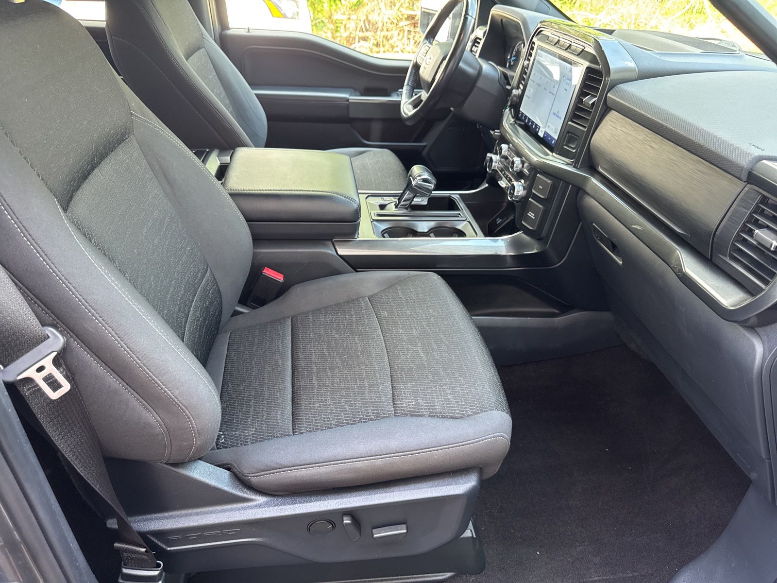 Certified Used 2022 Carbonized Gray Metallic Ford XLT image 34