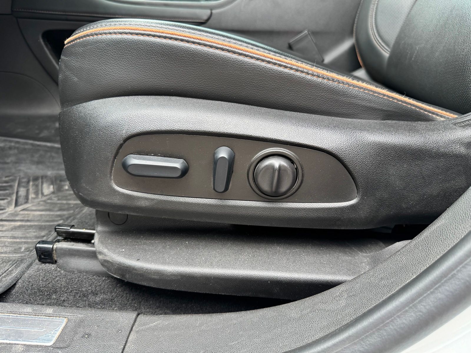 Used 2023 GMC Acadia SUV