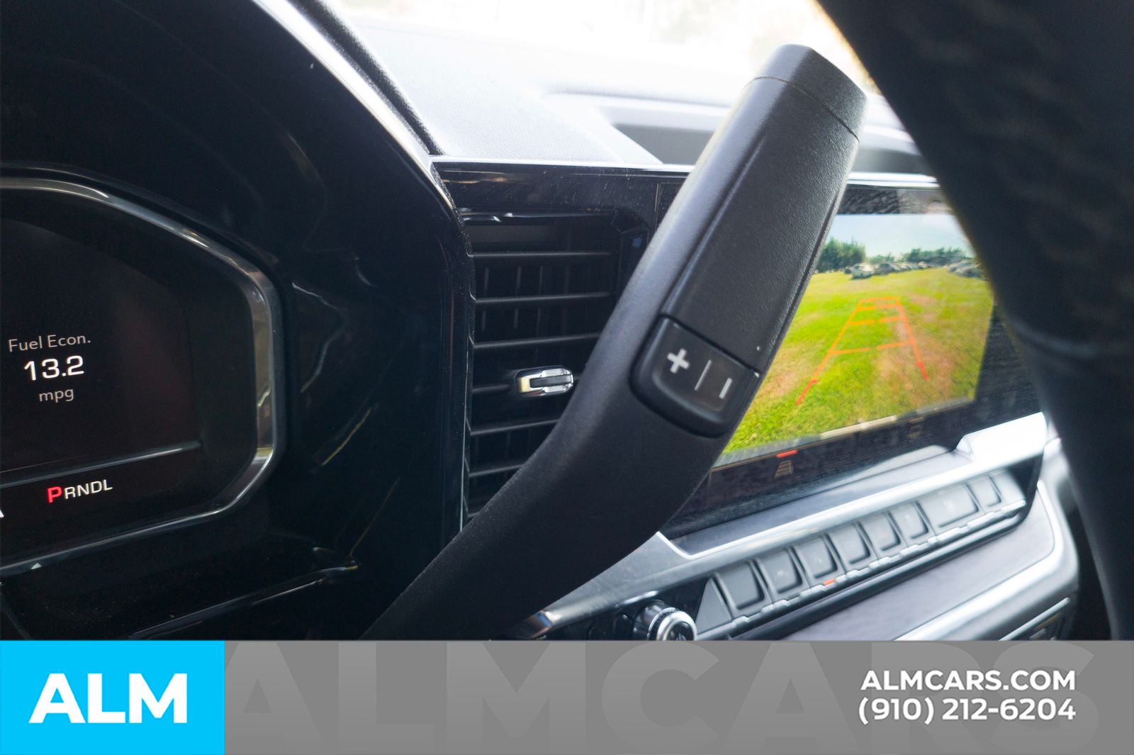 Used 2025 Summit White GMC SLT image 9