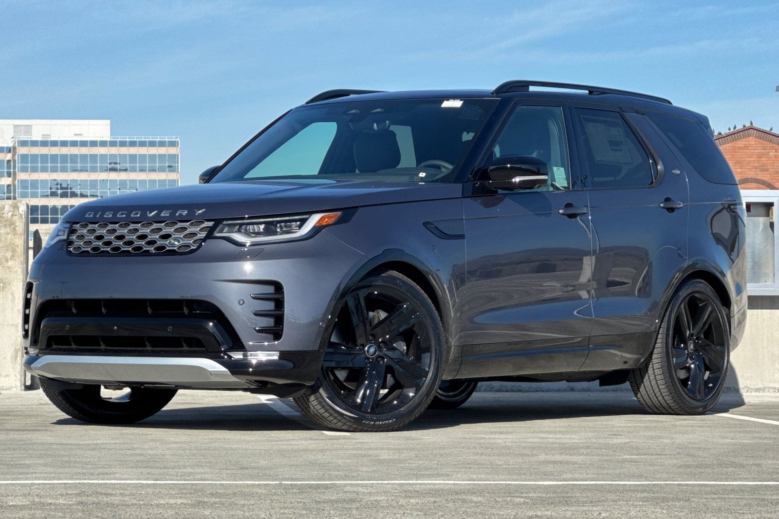 2026 Land Rover Discovery P360 Tempest Edition AWD