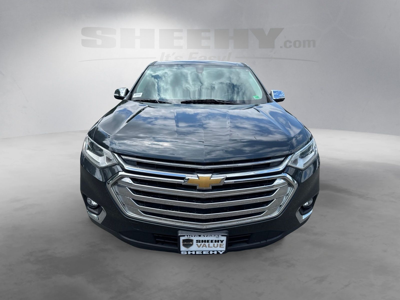 Used 2019 Graphite Metallic Chevrolet LT image 17