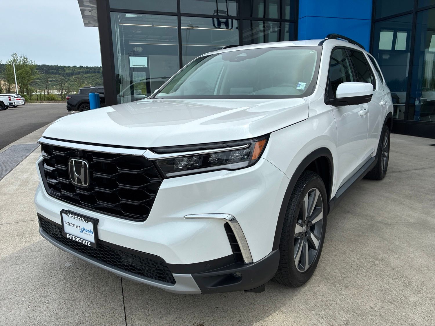2025 Honda Pilot Elite AWD's photo