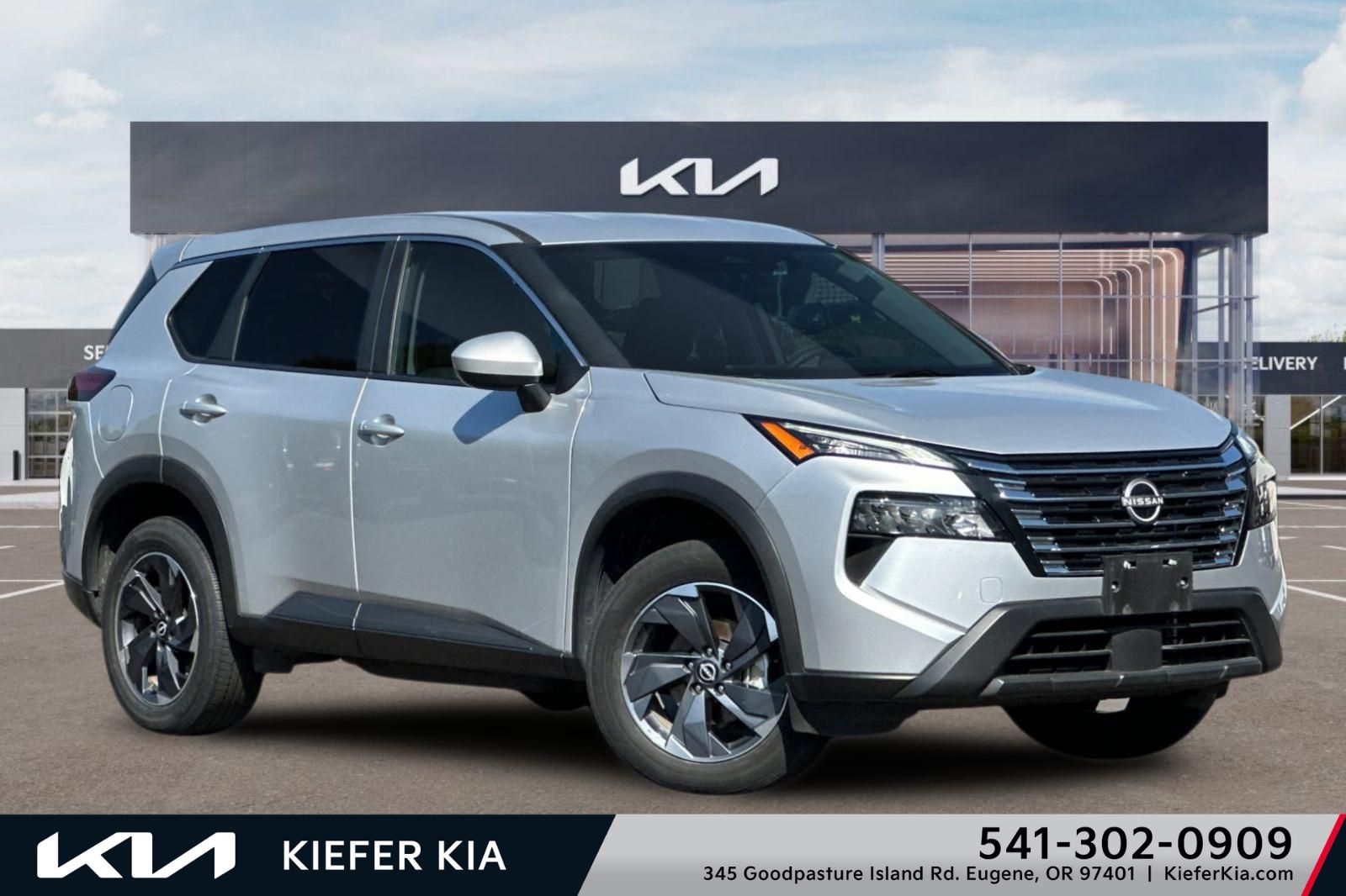 Brilliant Silver Metallic 2025 Nissan Rogue SUV / Crossover Front-Wheel Drive Continuously Variable Transmission