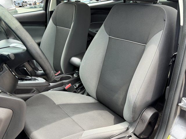 Used 2014 Sterling Gray Metallic Ford SE image 9