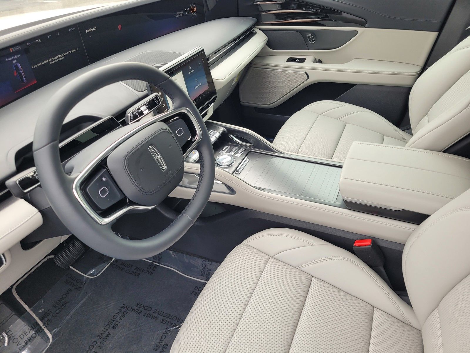 New 2026 White Lincoln Premiere image 11