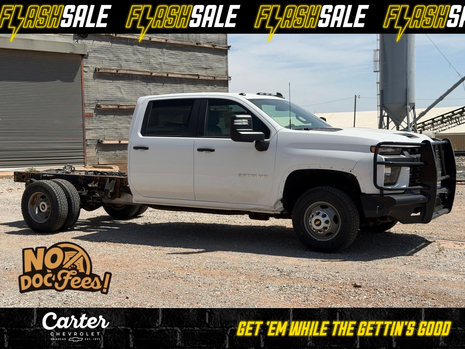 Summit White 2022 Chevrolet Silverado 3500HD Pickup Truck 4X2 6-Speed Automatic
