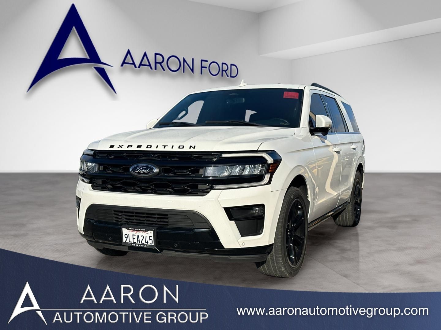 Star White Metallic Tri-Coat 2023 Ford Expedition Limited RWD SUV / Crossover 4X2 Automatic