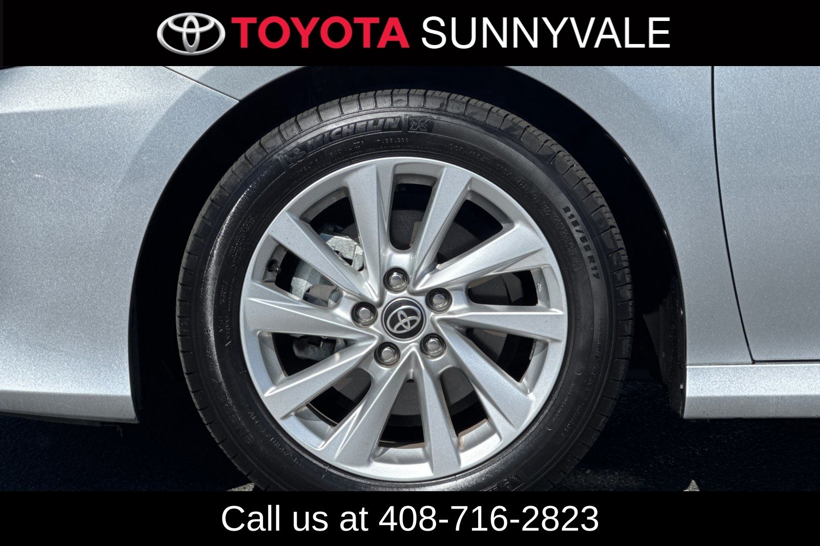 2024 Toyota Camry LE - Photo 13