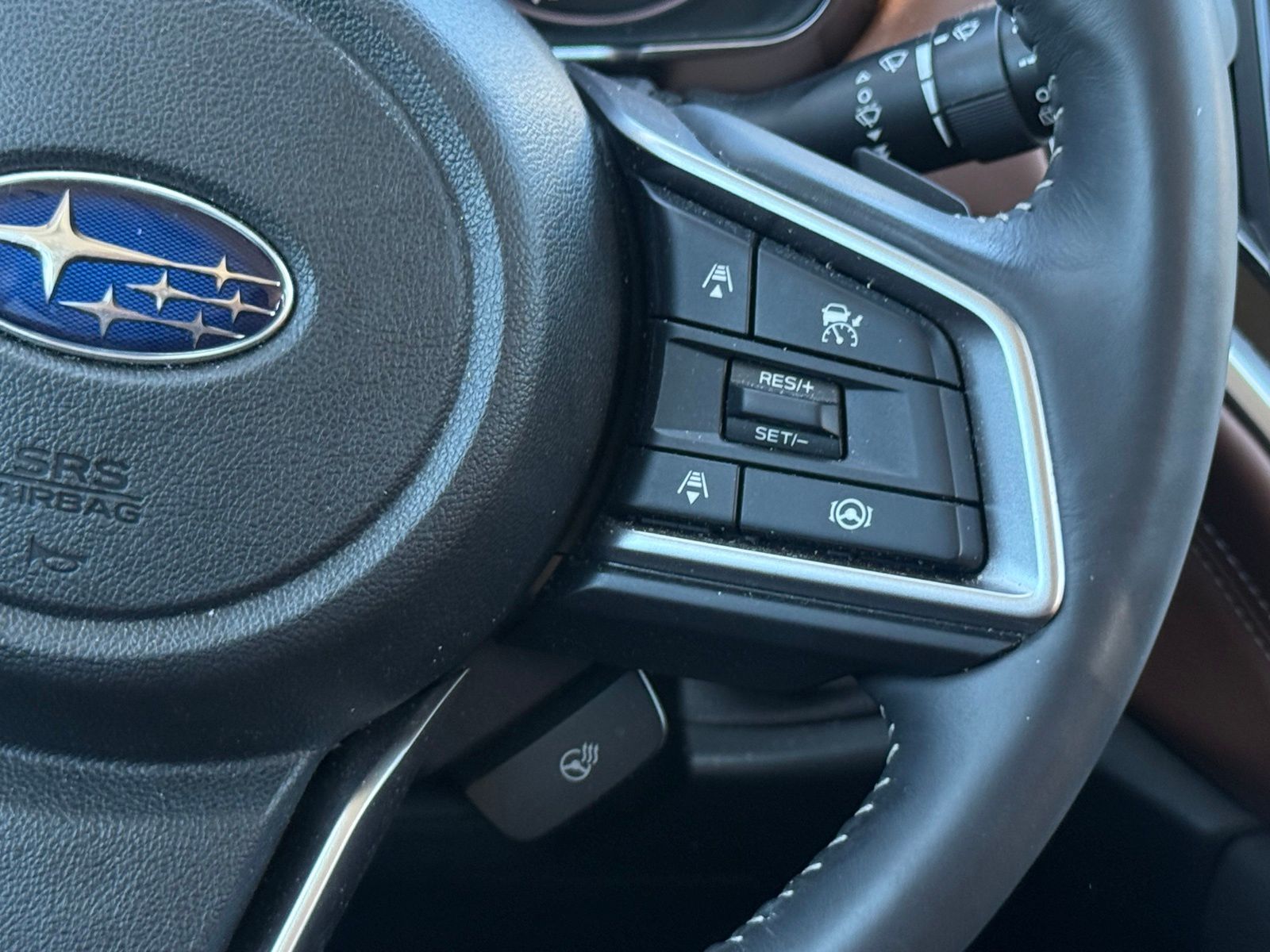 Used 2025 White Subaru Touring image 36
