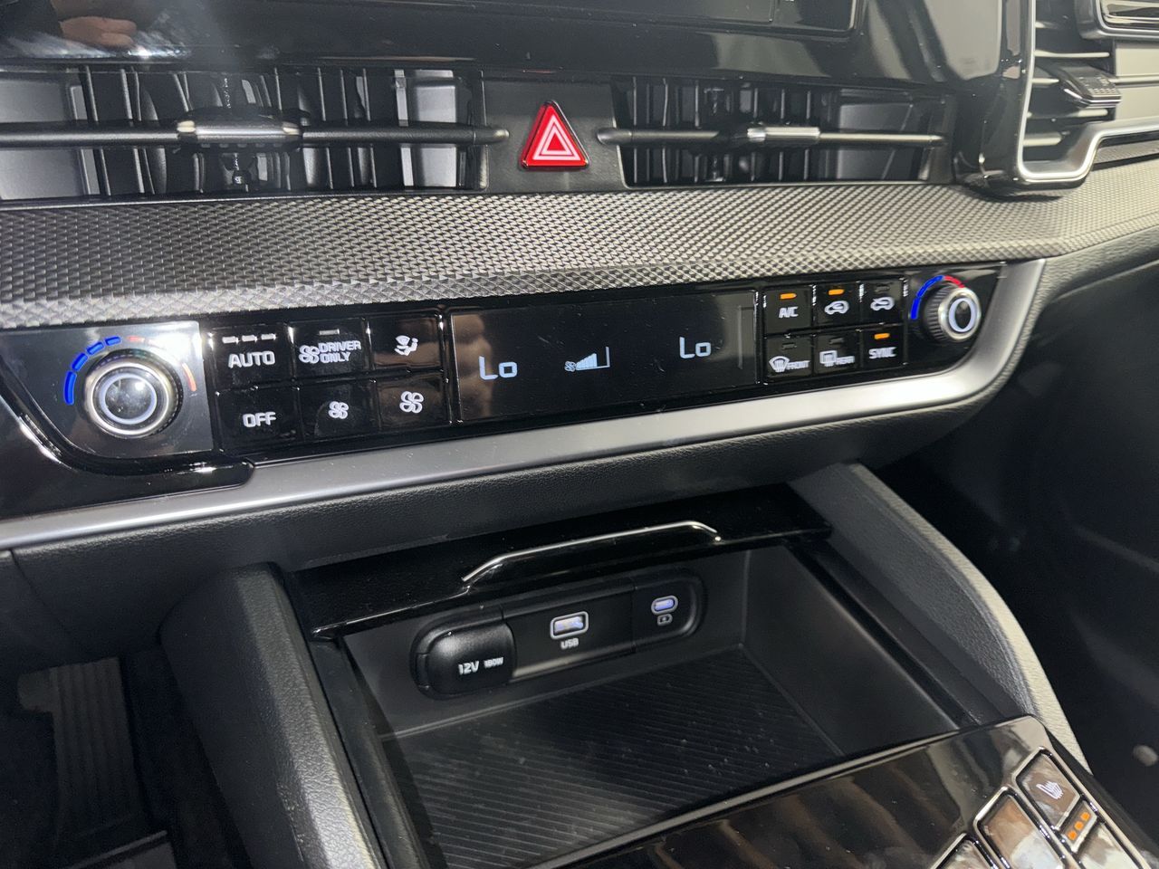 2024 Kia Sportage Hybrid LX photo 23