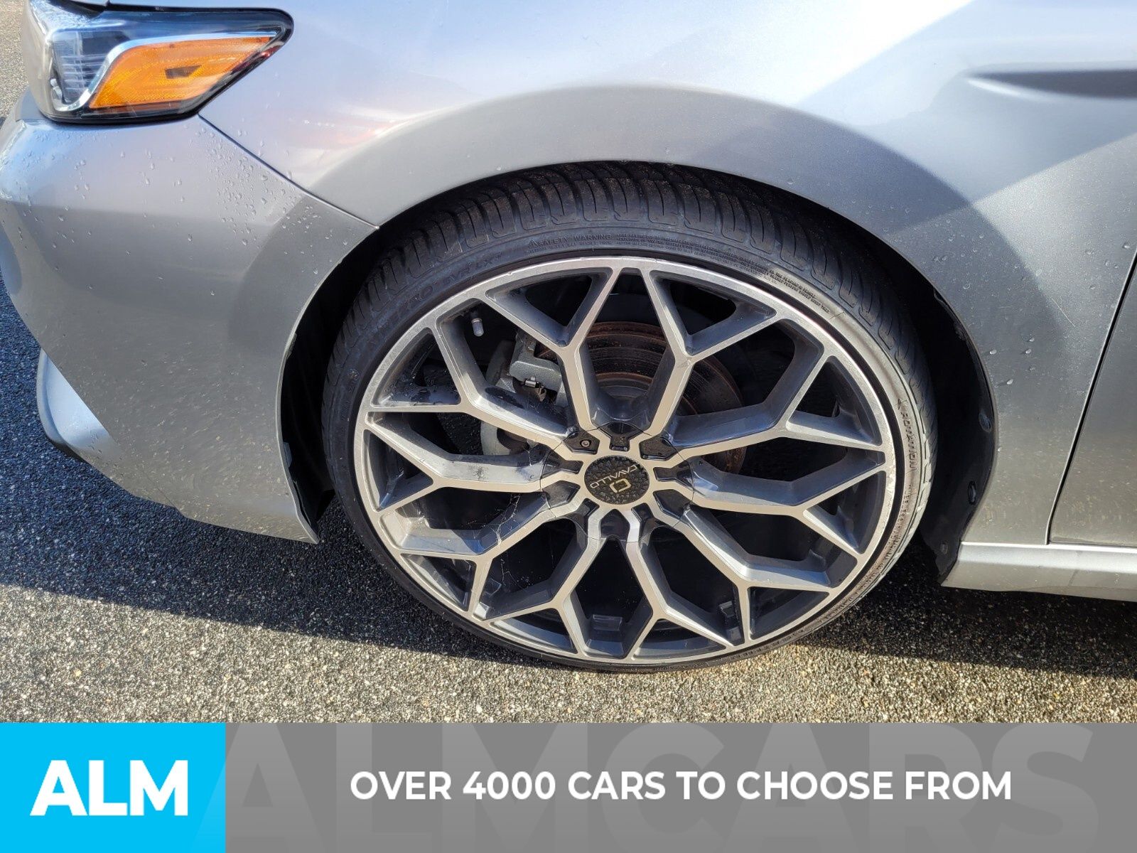 2019 Toyota Camry LE photo 2