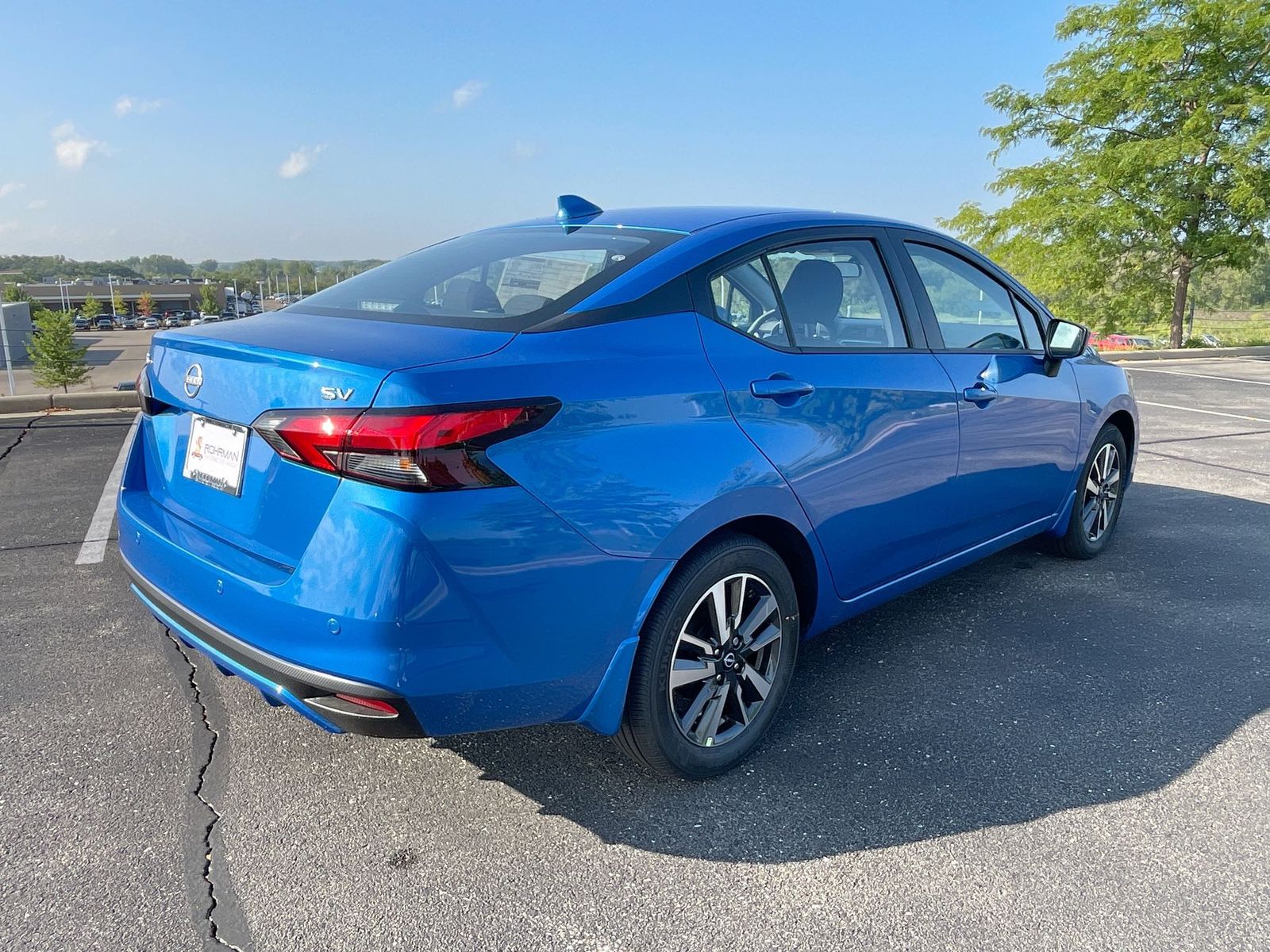 2024 Nissan Versa 1.6 SV 34