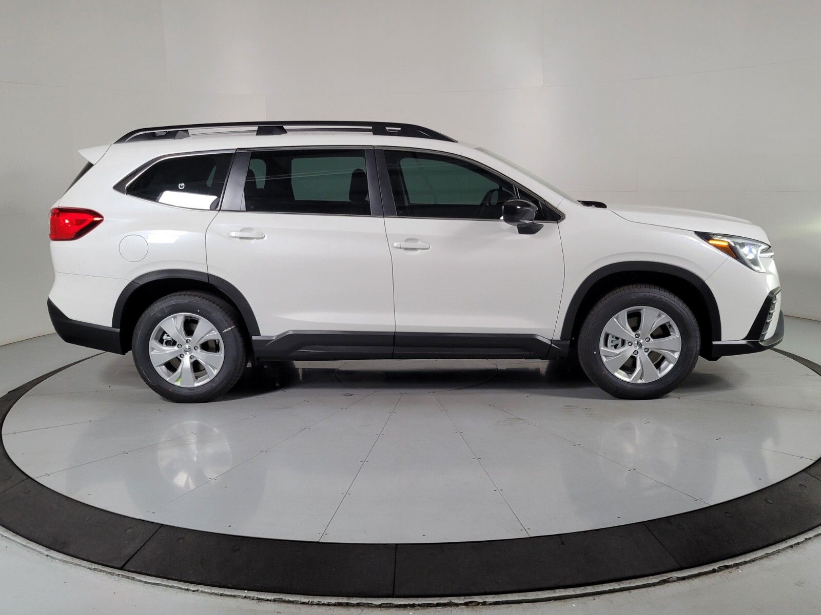 2024 Subaru Ascent Base 3