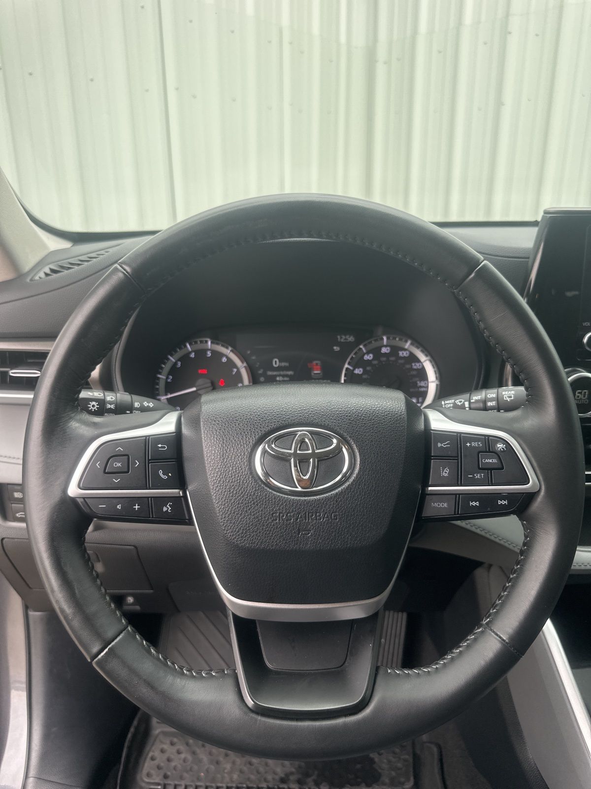 Used Car 2023 Toyota Highlander  Le For Sale Under $35,000 In Austin, Texas