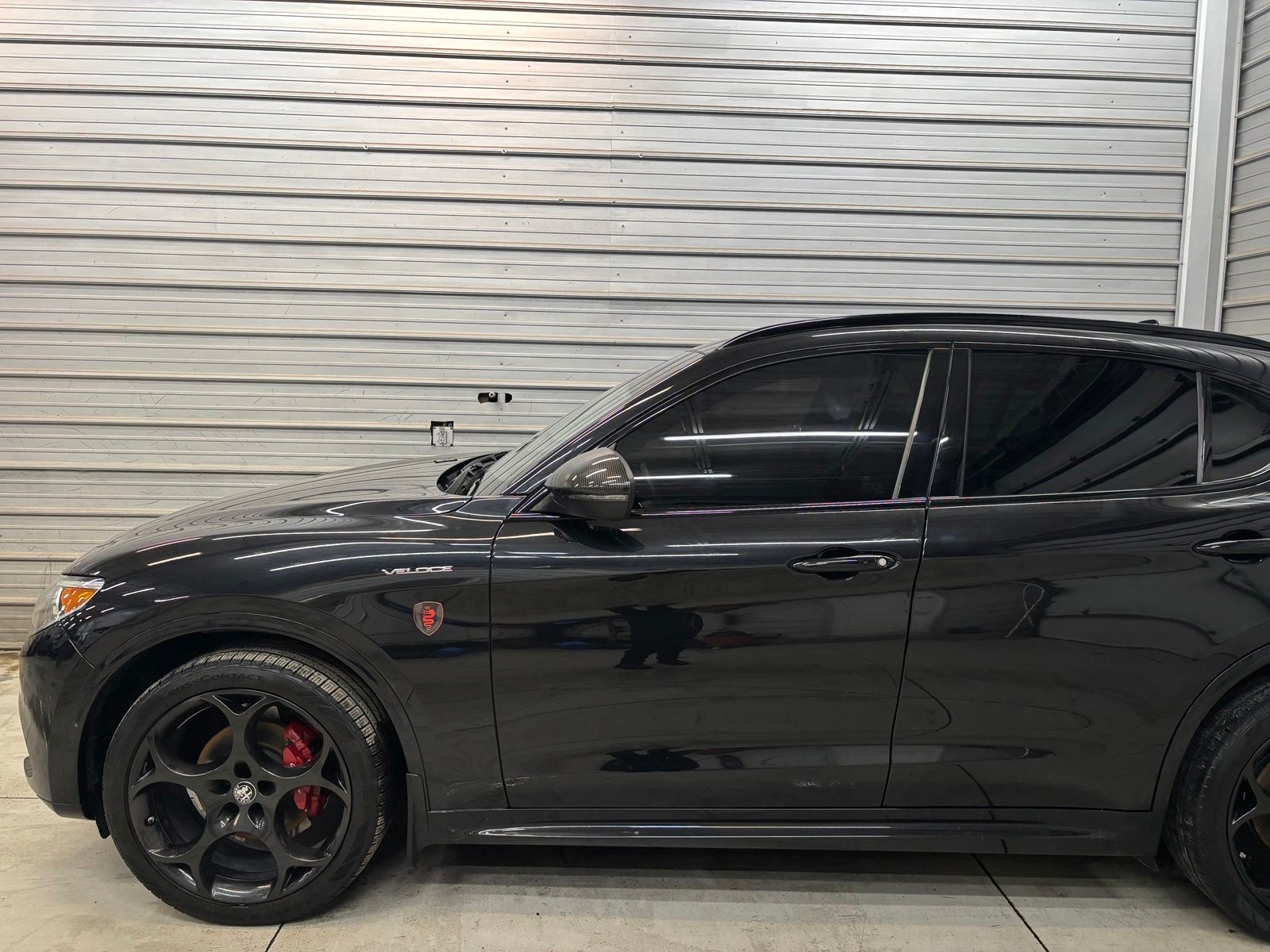 Photo 3 of 2022 Alfa Romeo Stelvio Veloce
