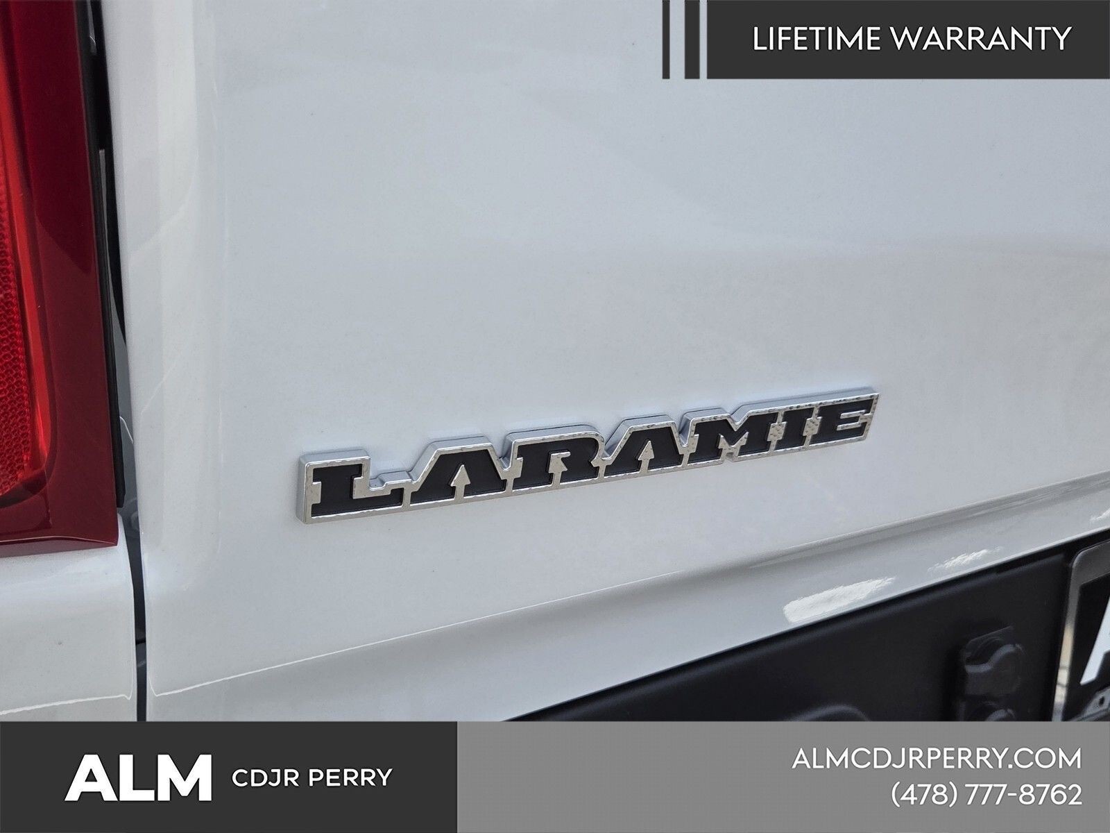 New 2026 Bright White Clear-Coat Exterior Paint RAM Laramie image 11