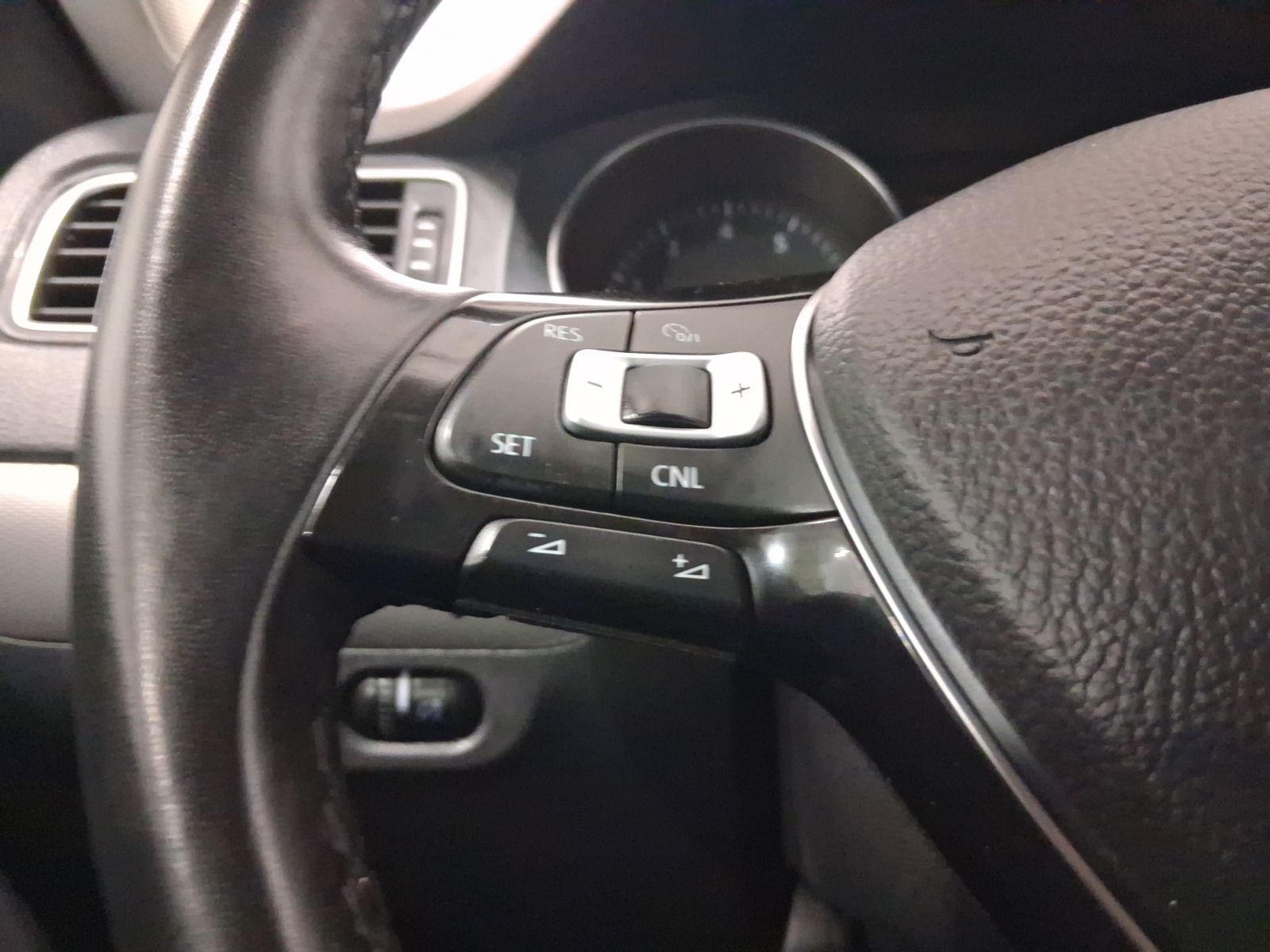 Used Car 2015 Volkswagen Jetta  1.8t Se For Sale Under $15,000 In Austin, Texas