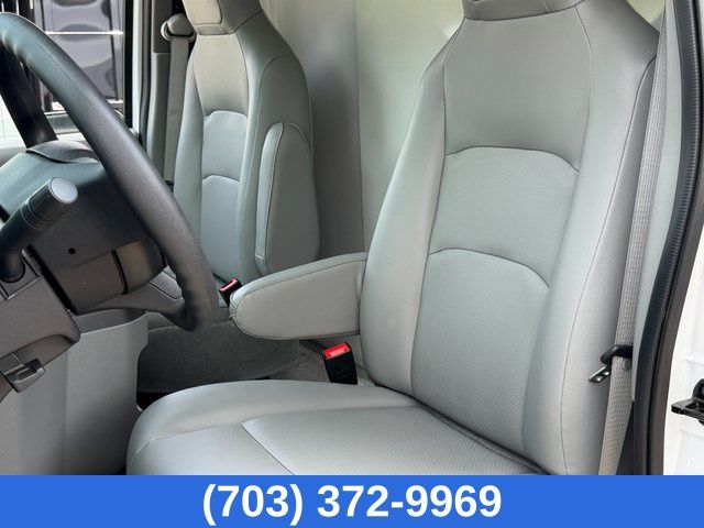 New 2026 Oxford White Ford SD image 21