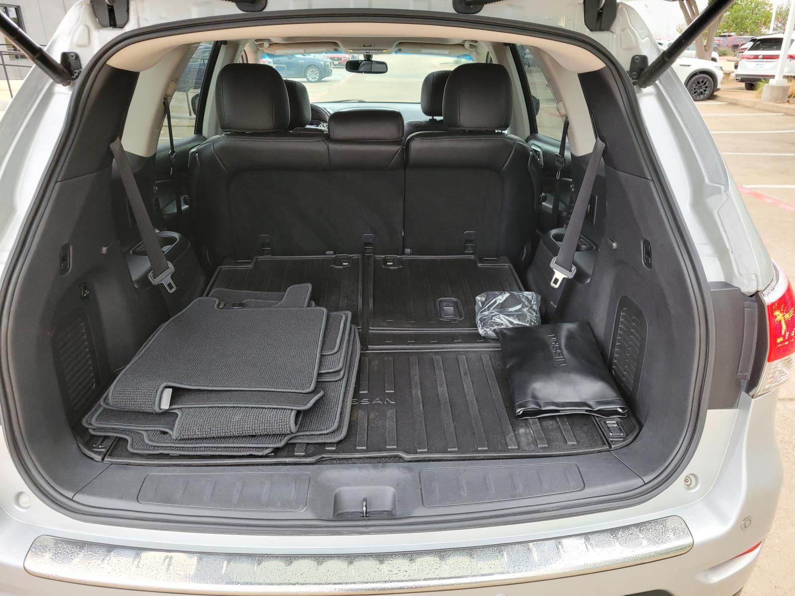 used 2015 Nissan Pathfinder car, priced at $11,500