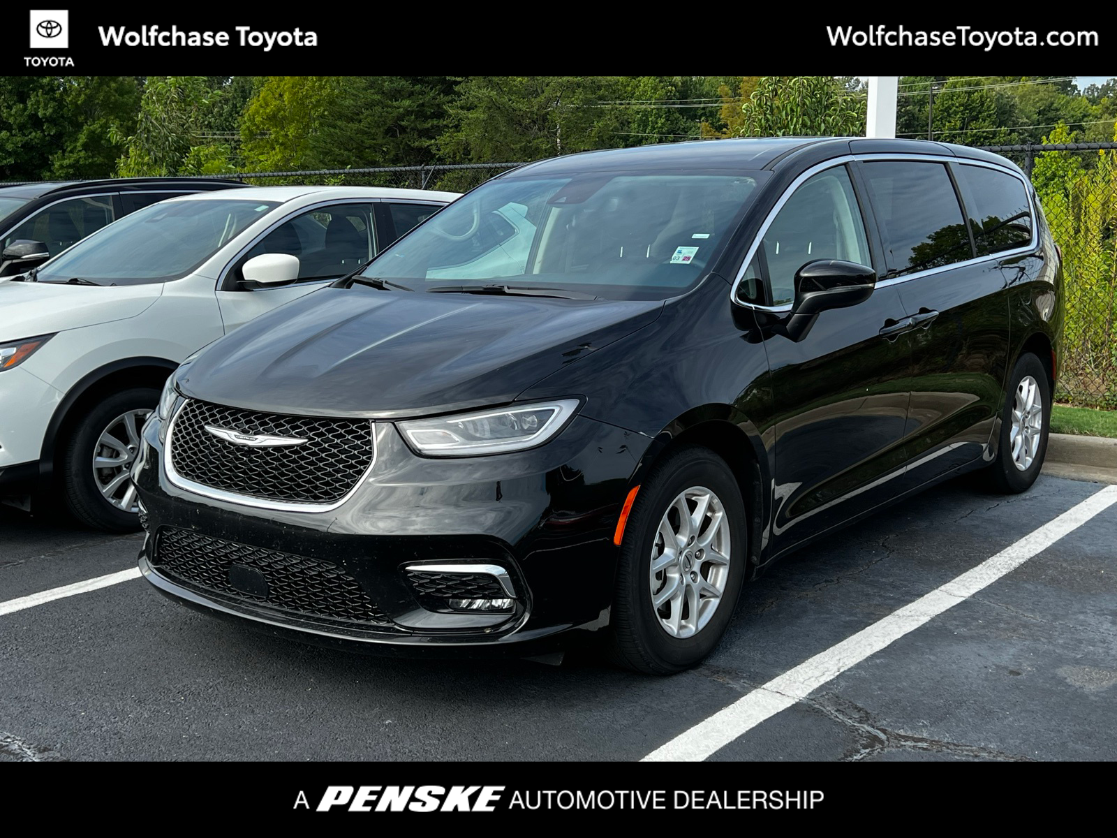 2023 Chrysler Pacifica Touring L -
                Cordova, TN