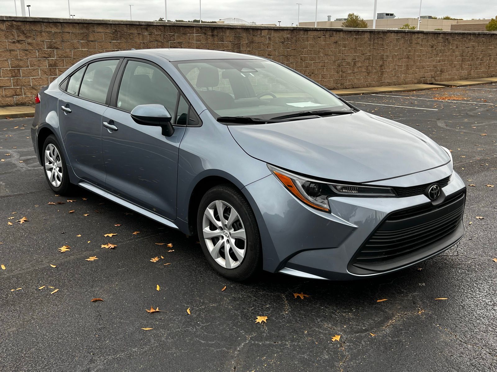 2023 Toyota Corolla LE 3