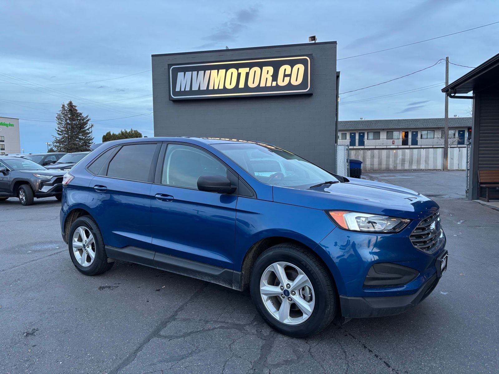 2020 Ford Edge SE