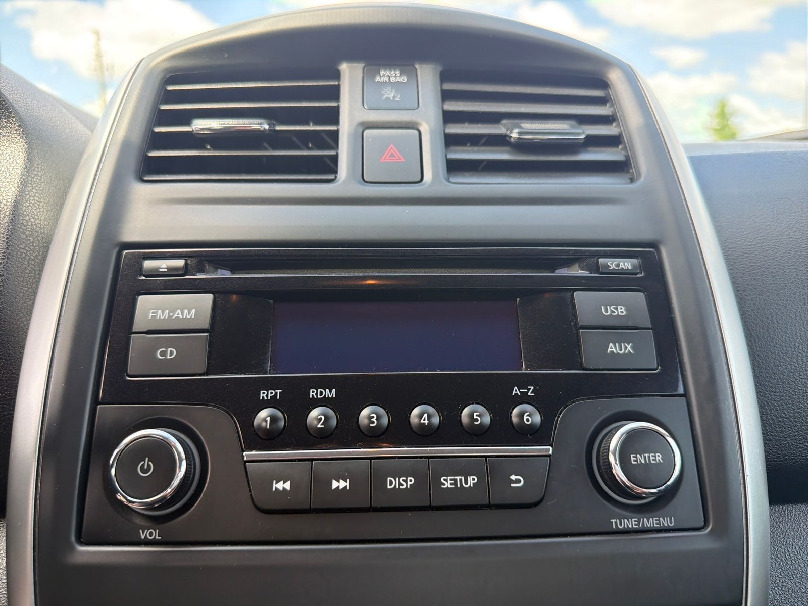 Used 2015 Nissan Versa 1.6 SV 4D Sedan