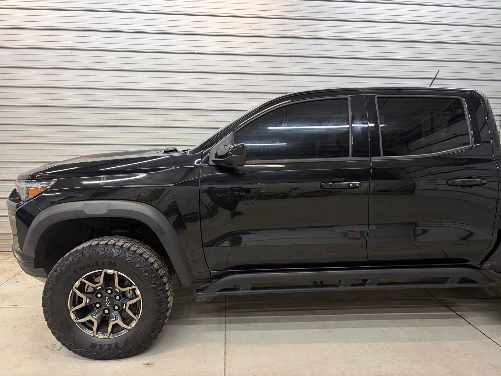 Photo 3 of 2023 Chevrolet Colorado ZR2