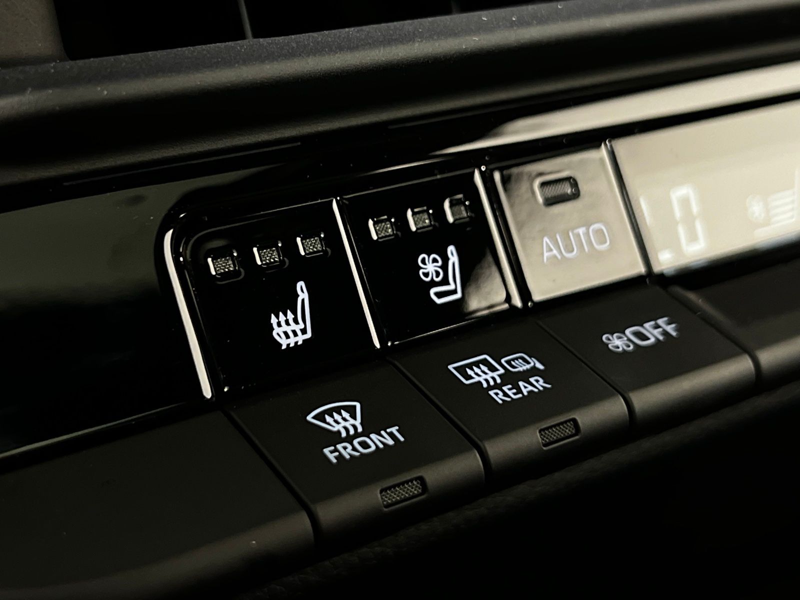 Thumbnail: 2026 Toyota Crown - 21