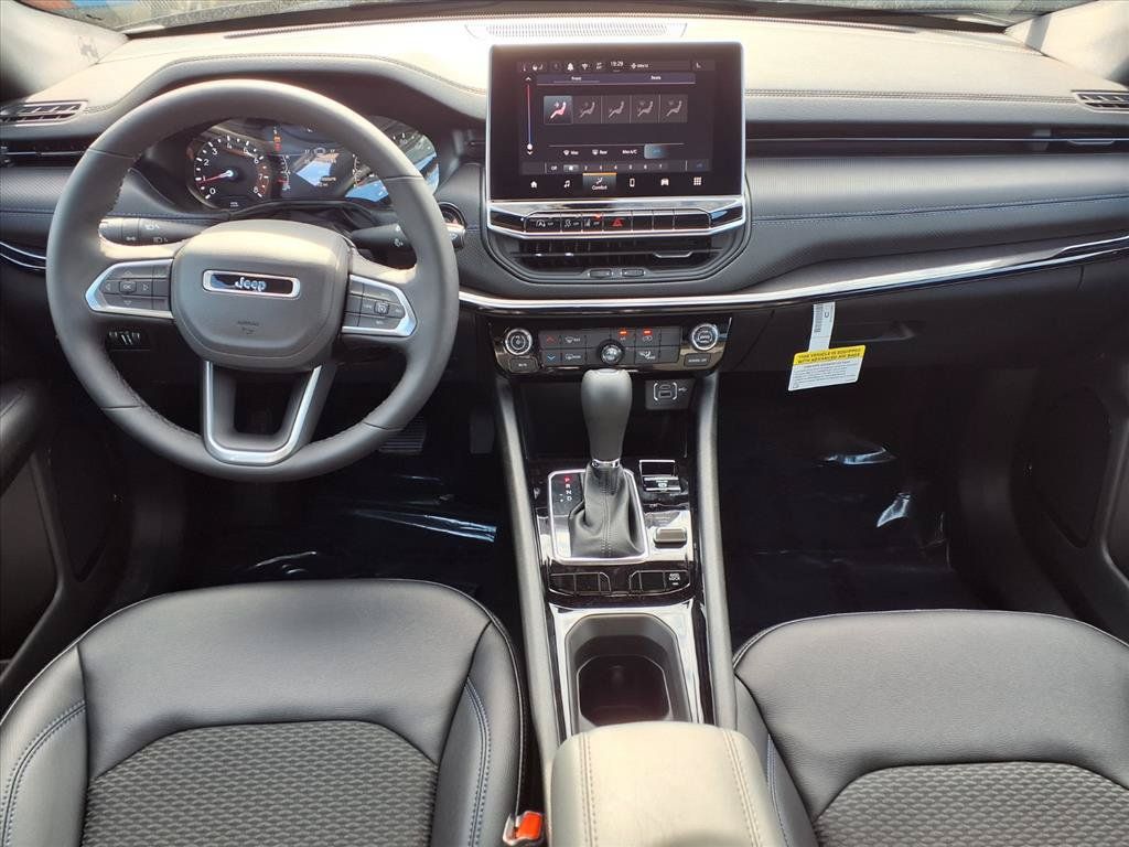 2026 Jeep Compass Latitude - 5