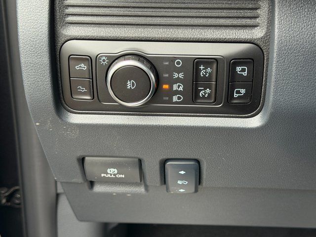 New 2026 Carbonized Gray Metallic Ford Platinum image 39