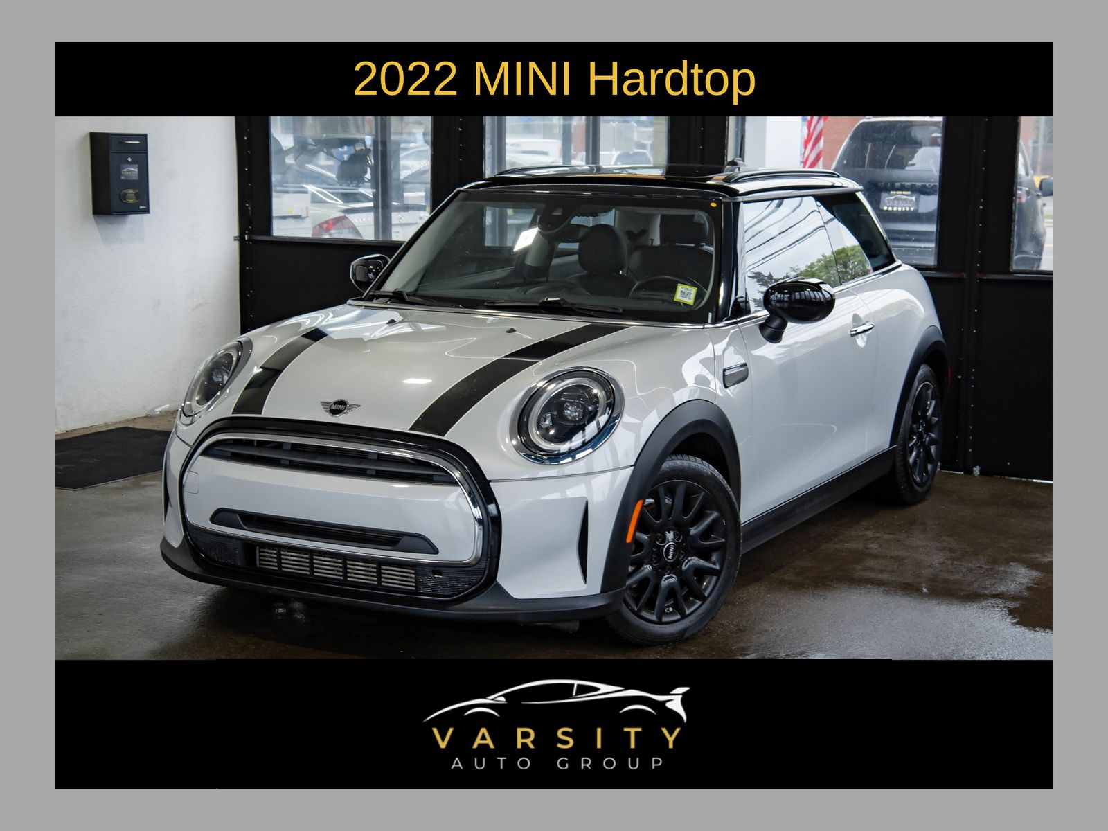 White Silver 2022 MINI Cooper Hatchback Front-Wheel Drive 6-Speed Manual