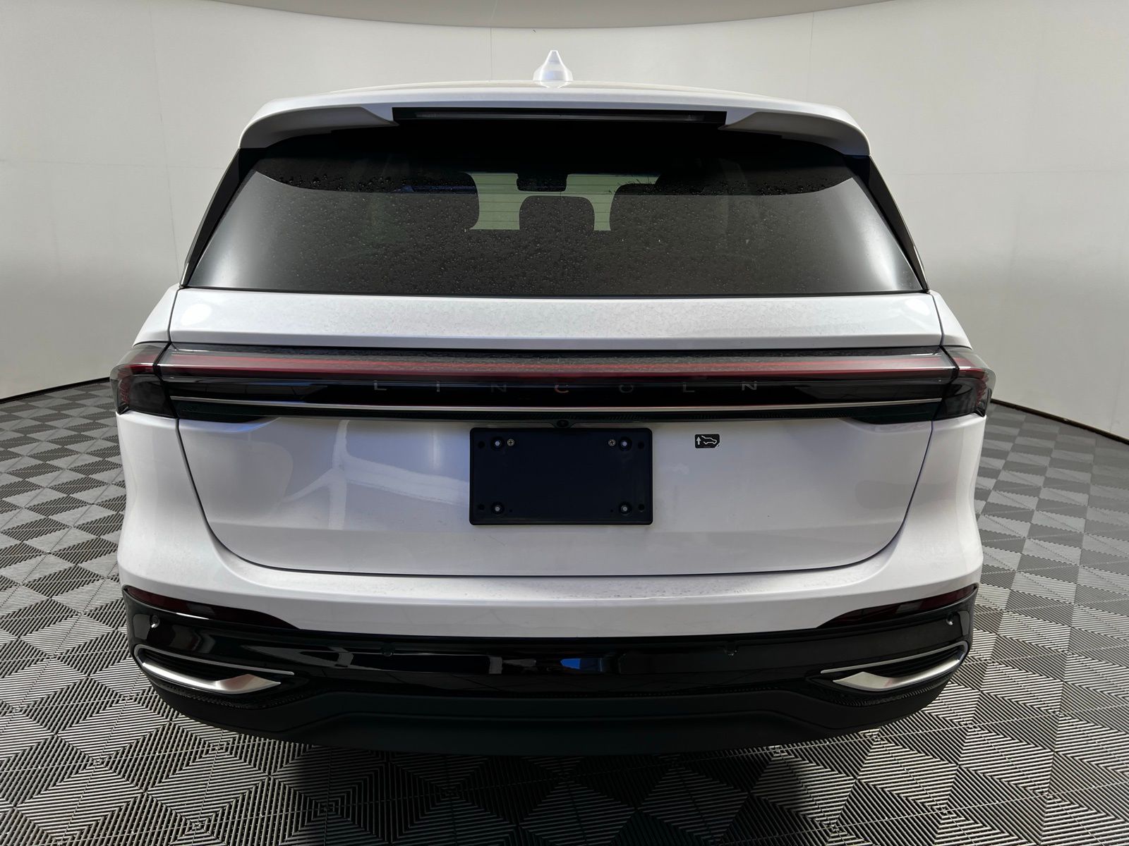 Thumbnail: 2024 Lincoln Nautilus - 6