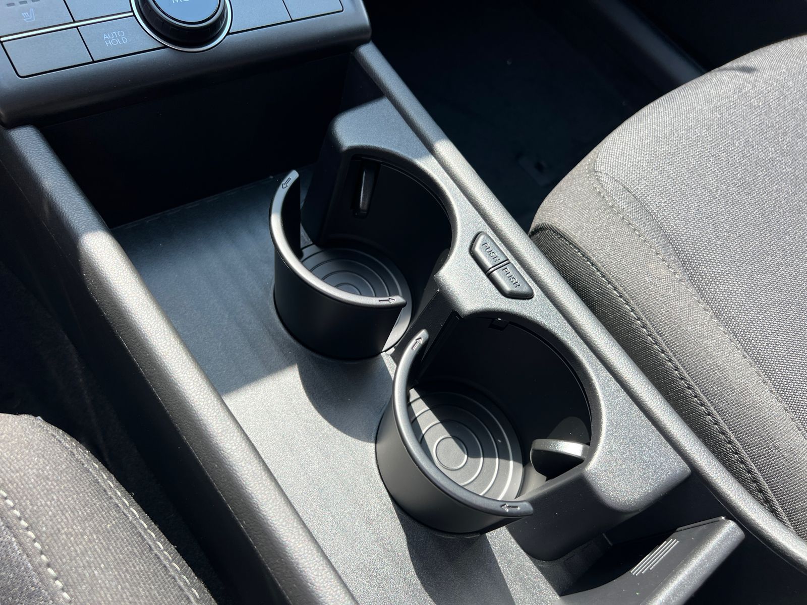 2025 Hyundai Kona SEL photo 27