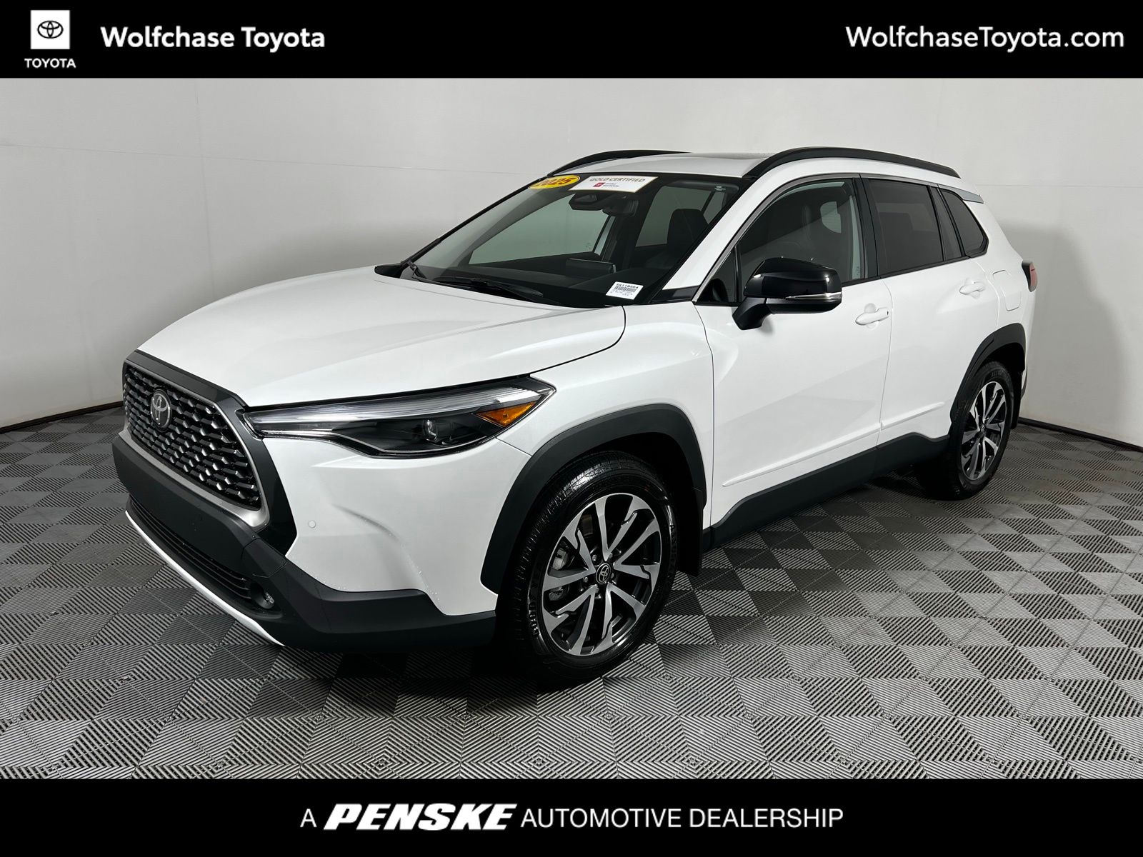 2025 Toyota Corolla Cross XLE -
                Cordova, TN