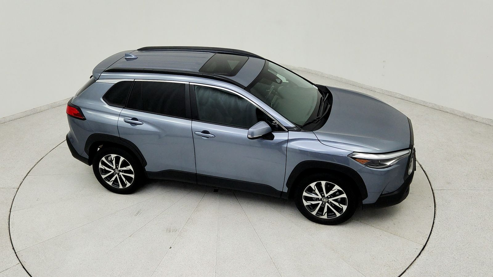 Used 2023  Toyota XLE image 20