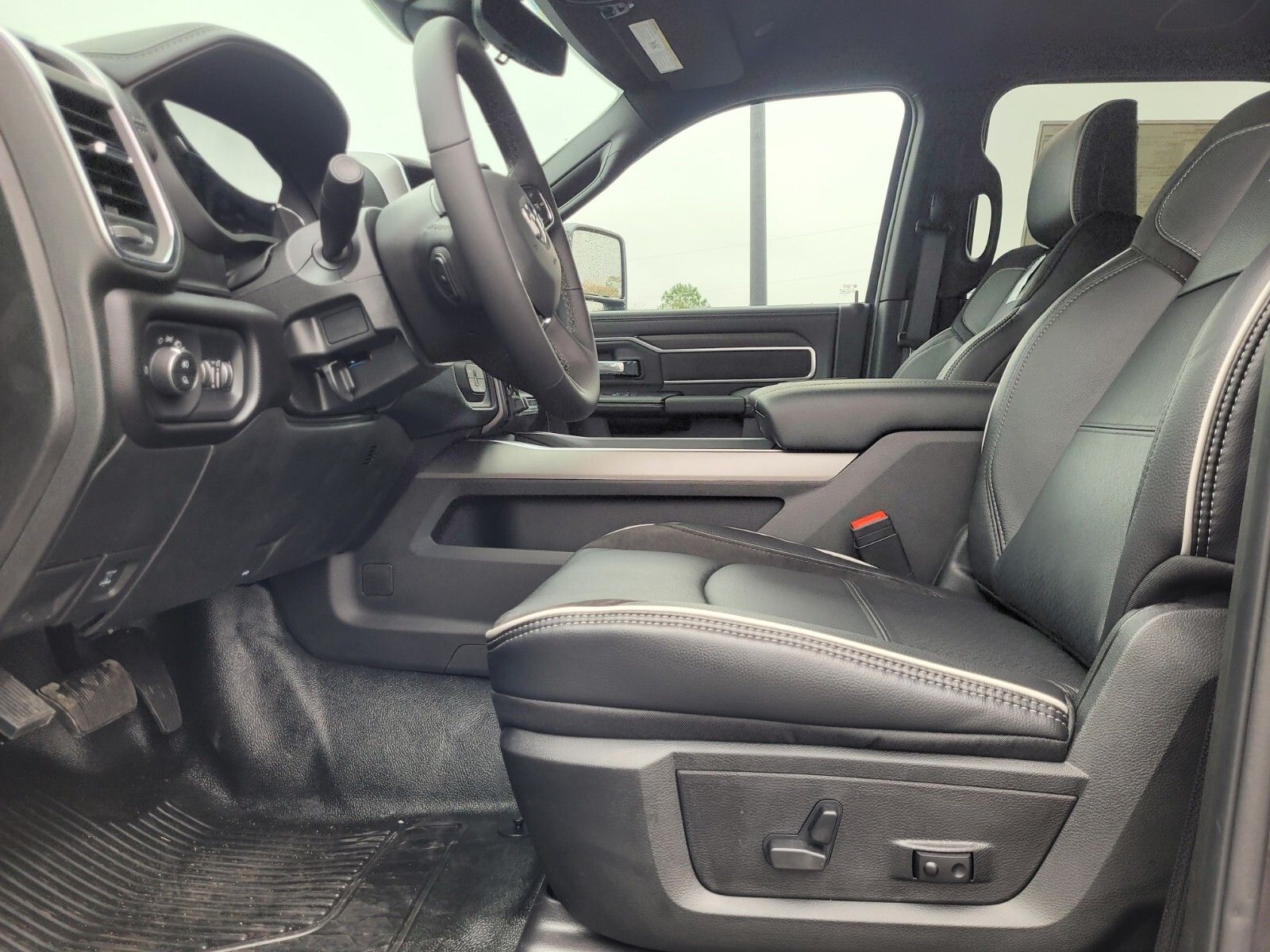 2026 Ram 5500 photo 3