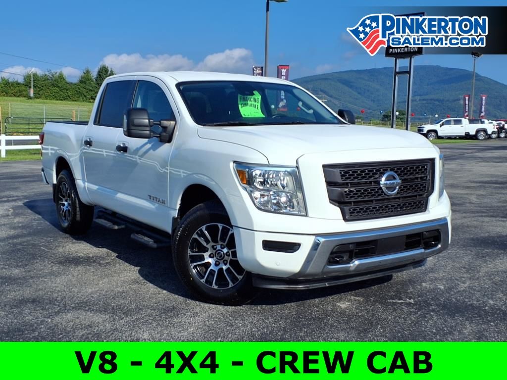 2022 Nissan Titan - Photo 1