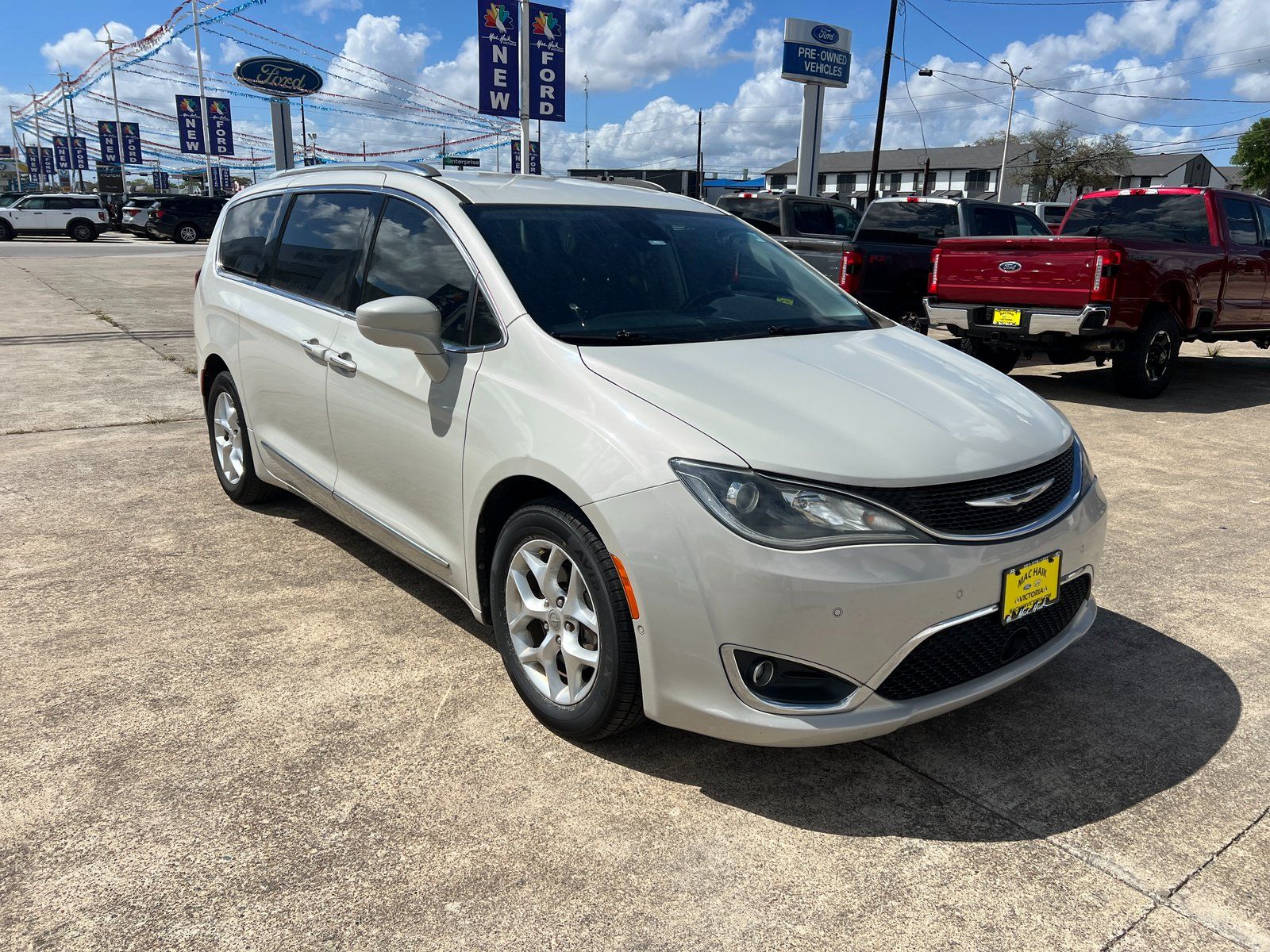 2017 Chrysler Pacifica Touring L Plus FWD