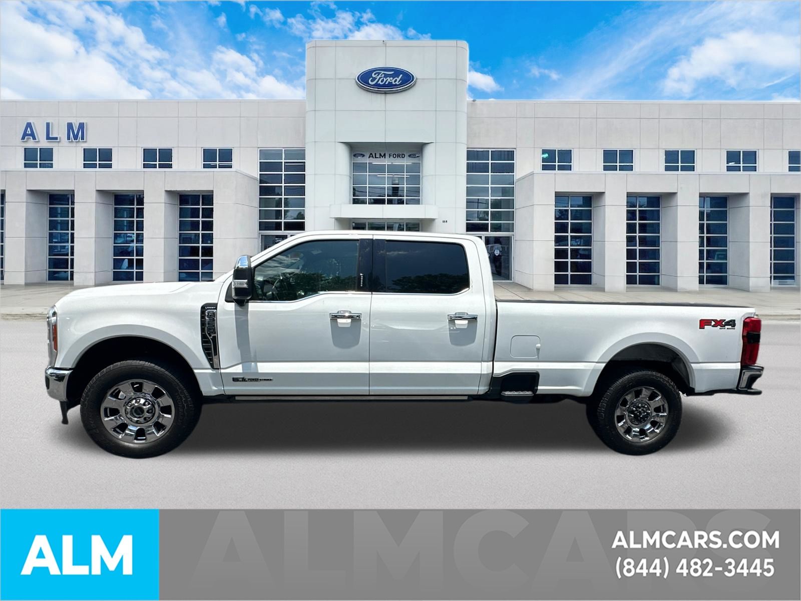 Used 2023 White Ford Lariat image 9