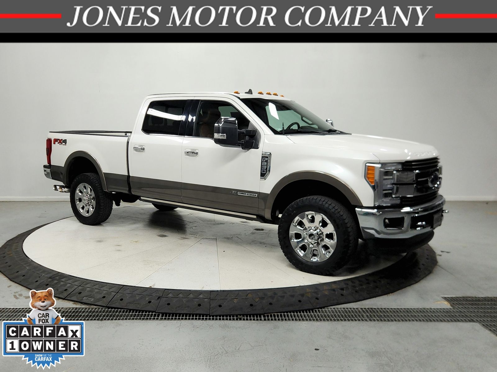 White Platinum Metallic Tri-Coat 2019 Ford F-250 Super Duty Pickup Truck Four-Wheel Drive 6-Speed Automatic