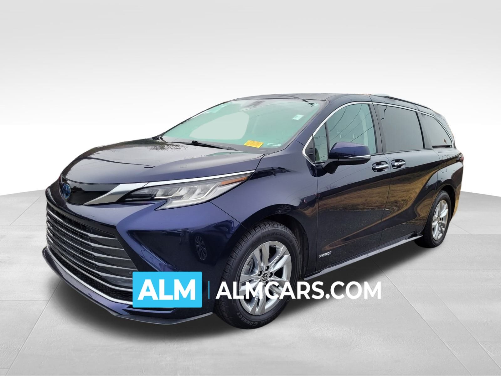 2021 Toyota Sienna Limited's photo